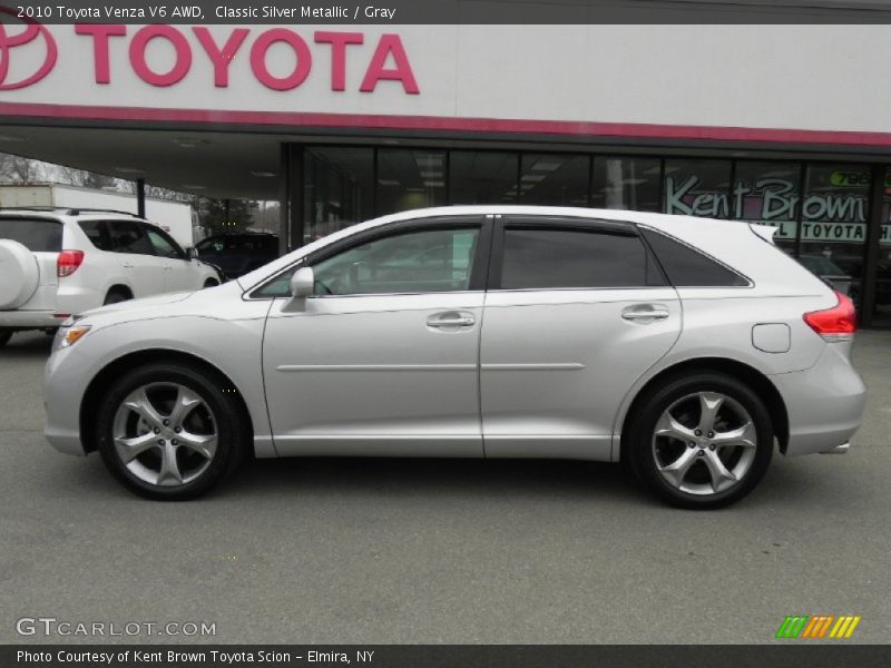 Classic Silver Metallic / Gray 2010 Toyota Venza V6 AWD