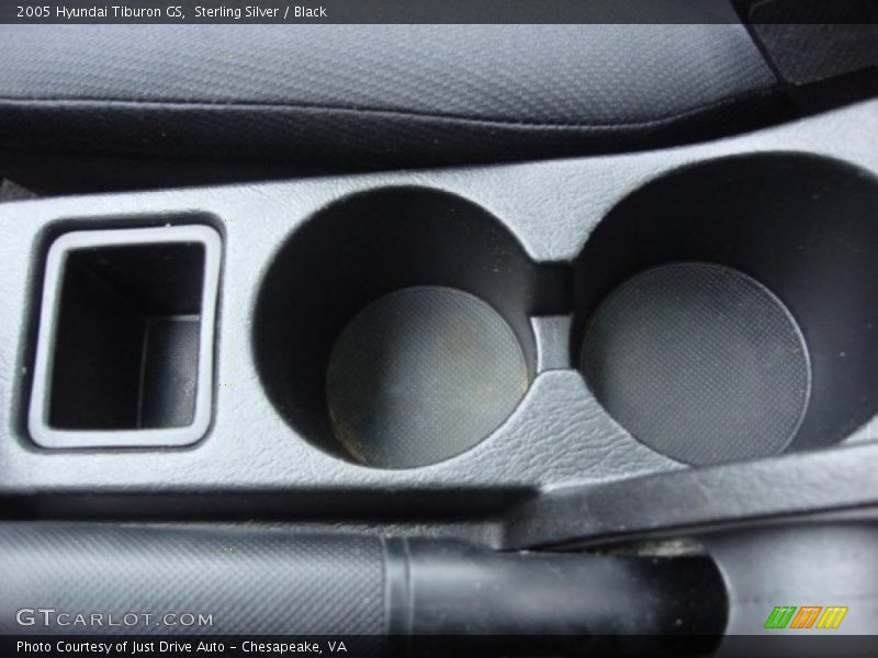 Sterling Silver / Black 2005 Hyundai Tiburon GS