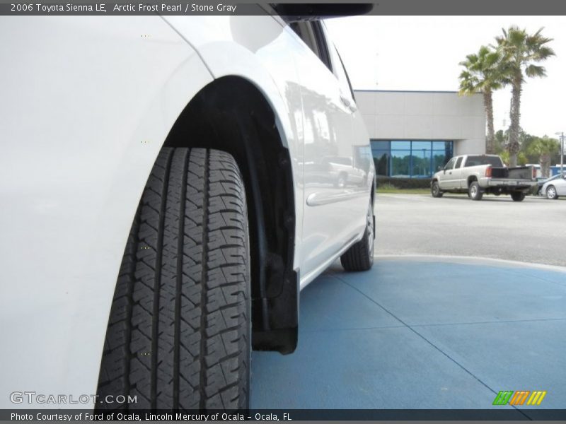 Arctic Frost Pearl / Stone Gray 2006 Toyota Sienna LE