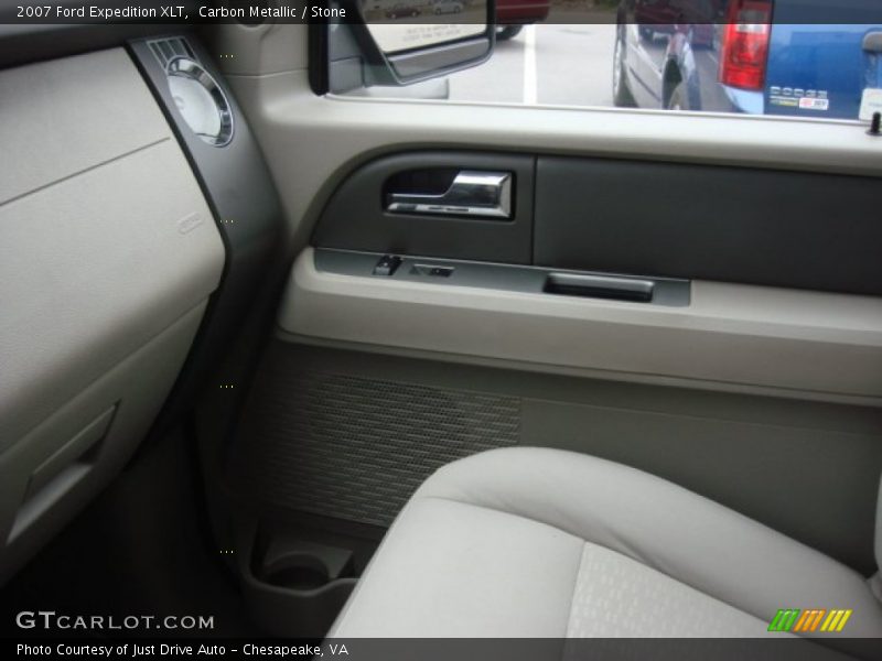 Carbon Metallic / Stone 2007 Ford Expedition XLT