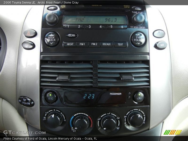 Arctic Frost Pearl / Stone Gray 2006 Toyota Sienna LE