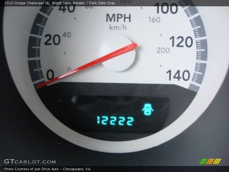 Bright Silver Metallic / Dark Slate Gray 2010 Dodge Challenger SE