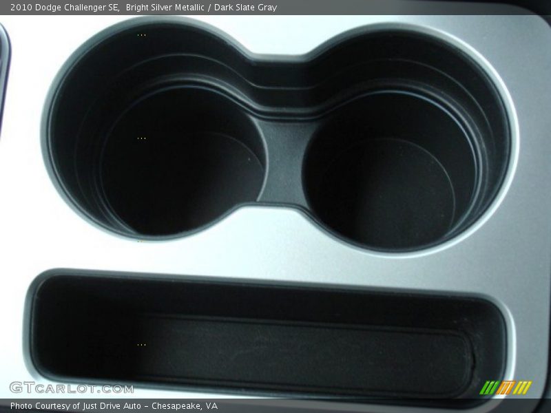 Bright Silver Metallic / Dark Slate Gray 2010 Dodge Challenger SE