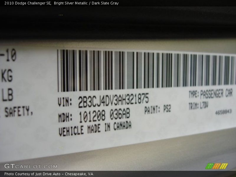 Bright Silver Metallic / Dark Slate Gray 2010 Dodge Challenger SE