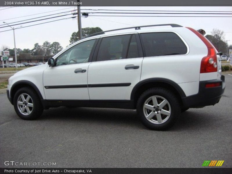 Ice White / Taupe 2004 Volvo XC90 T6 AWD