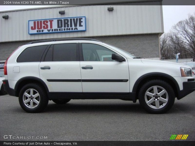 Ice White / Taupe 2004 Volvo XC90 T6 AWD