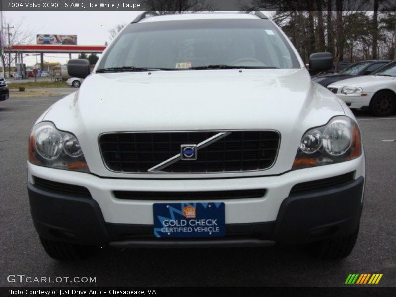 Ice White / Taupe 2004 Volvo XC90 T6 AWD