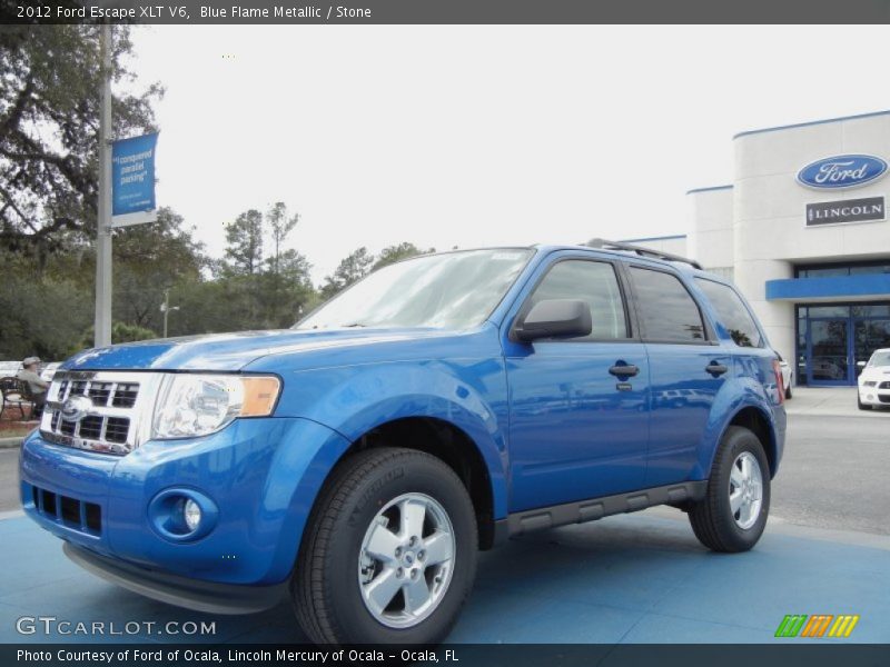 Front 3/4 View of 2012 Escape XLT V6