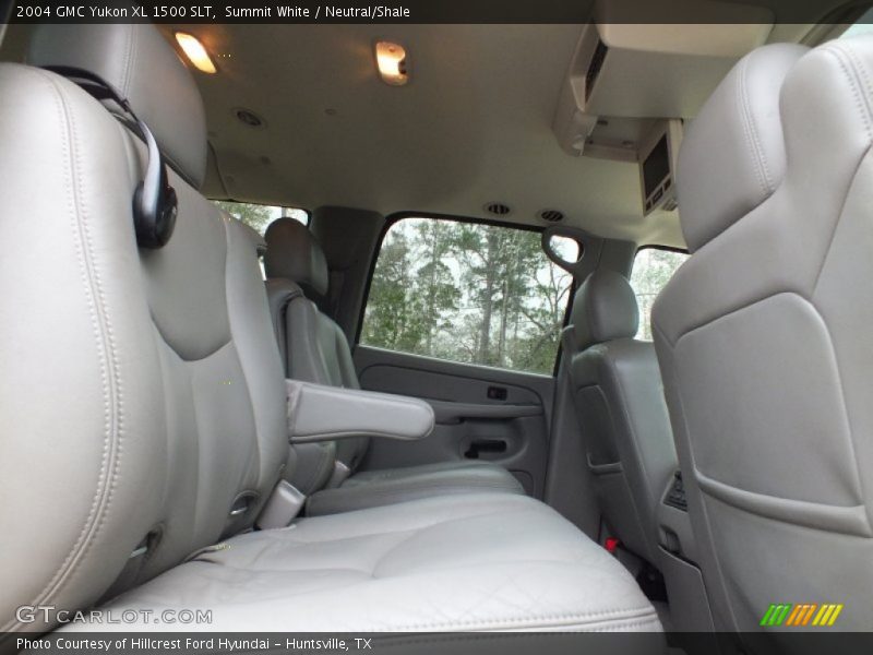 Summit White / Neutral/Shale 2004 GMC Yukon XL 1500 SLT
