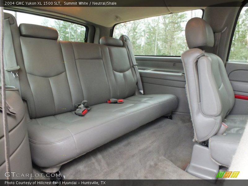 Summit White / Neutral/Shale 2004 GMC Yukon XL 1500 SLT