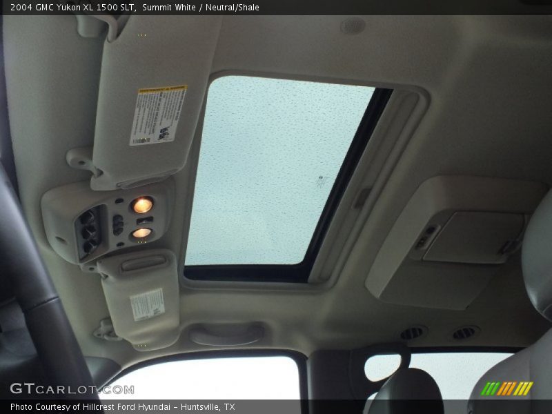 Summit White / Neutral/Shale 2004 GMC Yukon XL 1500 SLT