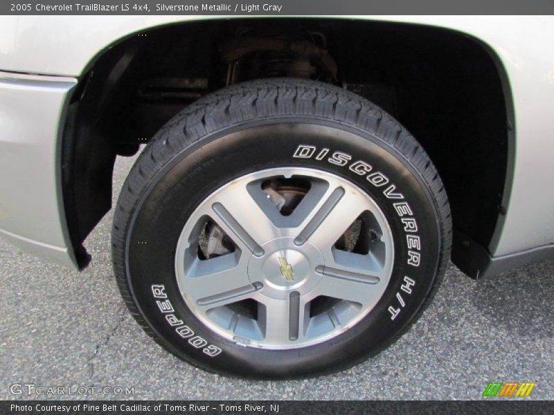 Silverstone Metallic / Light Gray 2005 Chevrolet TrailBlazer LS 4x4