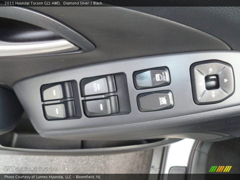 Diamond Silver / Black 2011 Hyundai Tucson GLS AWD