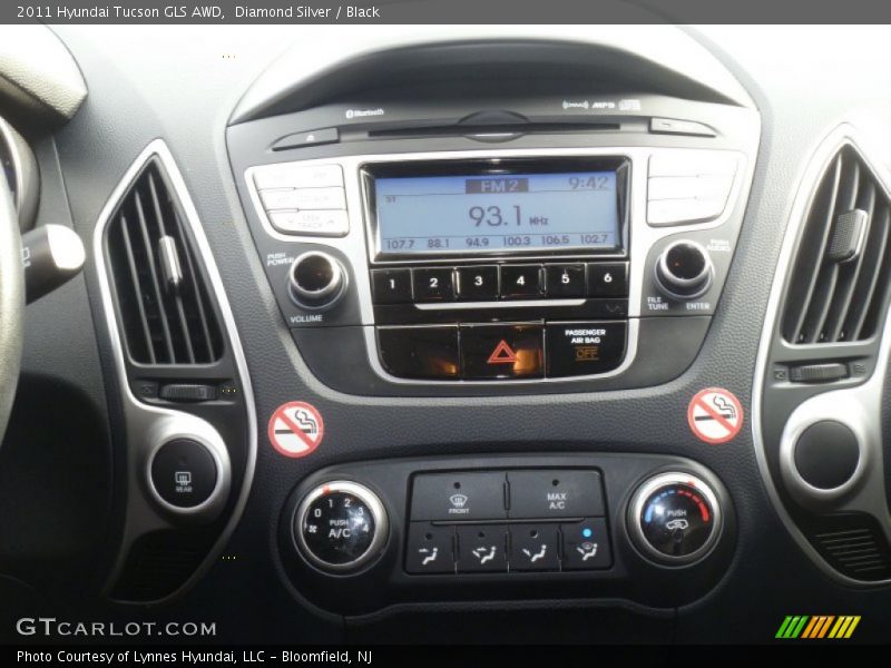 Diamond Silver / Black 2011 Hyundai Tucson GLS AWD