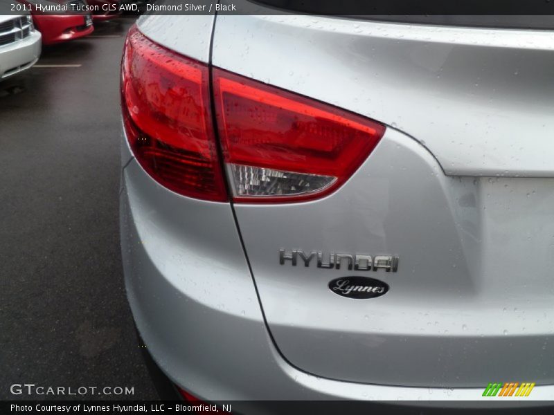 Diamond Silver / Black 2011 Hyundai Tucson GLS AWD