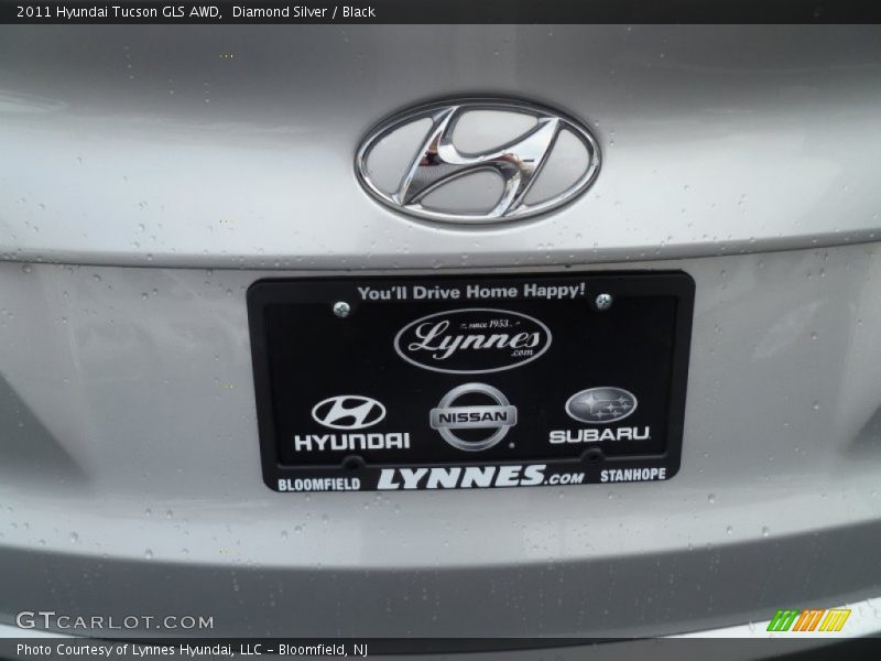 Diamond Silver / Black 2011 Hyundai Tucson GLS AWD