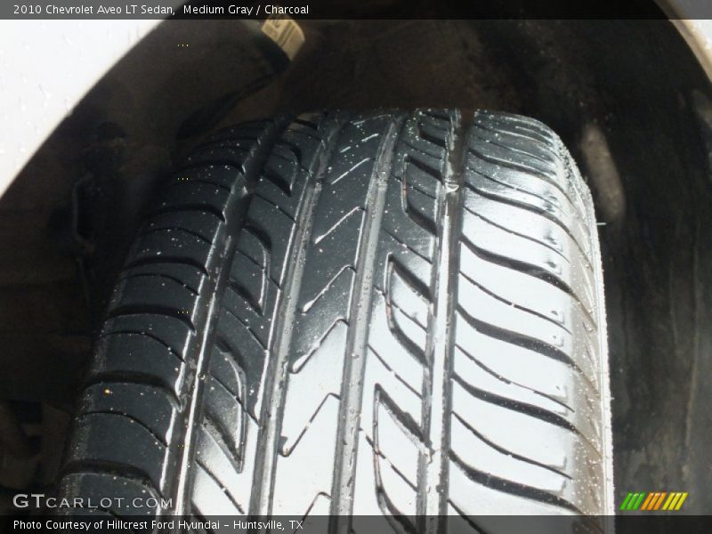 Medium Gray / Charcoal 2010 Chevrolet Aveo LT Sedan