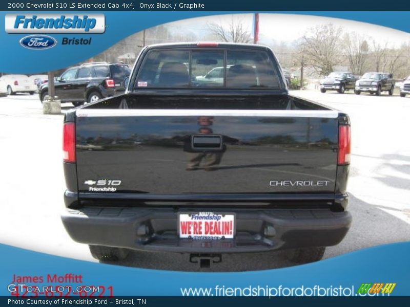 Onyx Black / Graphite 2000 Chevrolet S10 LS Extended Cab 4x4