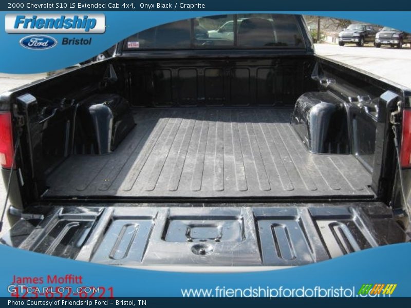 Onyx Black / Graphite 2000 Chevrolet S10 LS Extended Cab 4x4