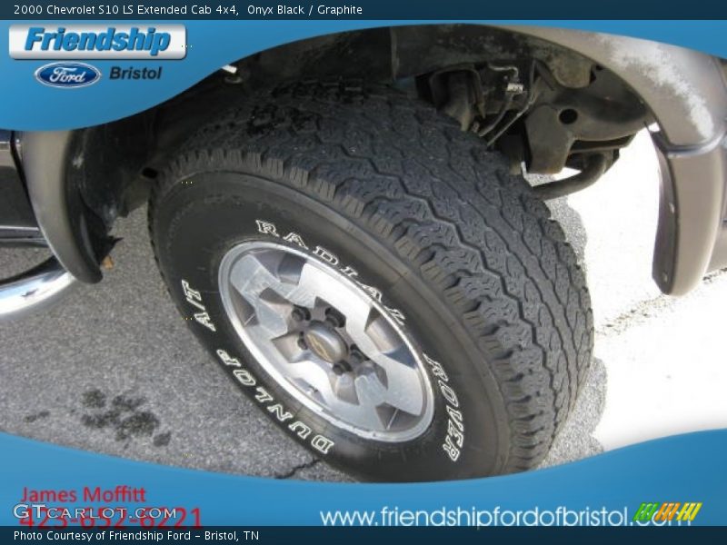 Onyx Black / Graphite 2000 Chevrolet S10 LS Extended Cab 4x4