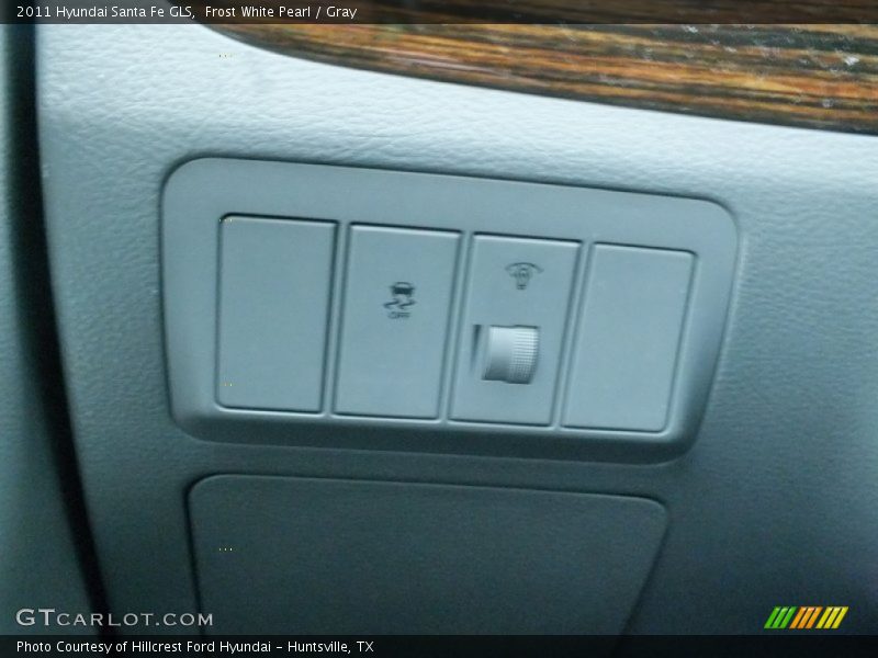 Frost White Pearl / Gray 2011 Hyundai Santa Fe GLS