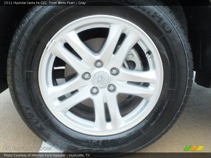 Frost White Pearl / Gray 2011 Hyundai Santa Fe GLS