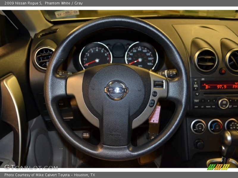 Phantom White / Gray 2009 Nissan Rogue S