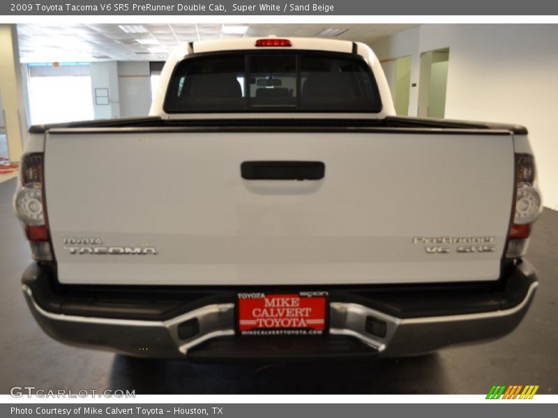 Super White / Sand Beige 2009 Toyota Tacoma V6 SR5 PreRunner Double Cab