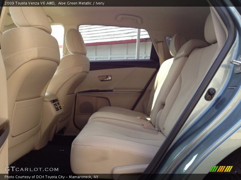 Aloe Green Metallic / Ivory 2009 Toyota Venza V6 AWD