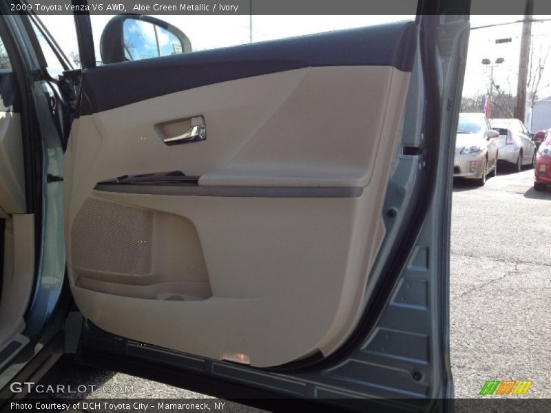 Aloe Green Metallic / Ivory 2009 Toyota Venza V6 AWD