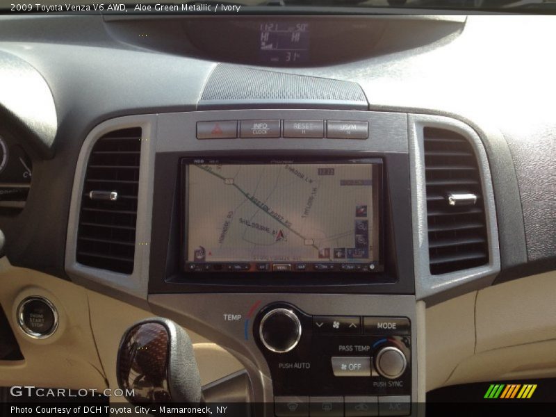 Aloe Green Metallic / Ivory 2009 Toyota Venza V6 AWD