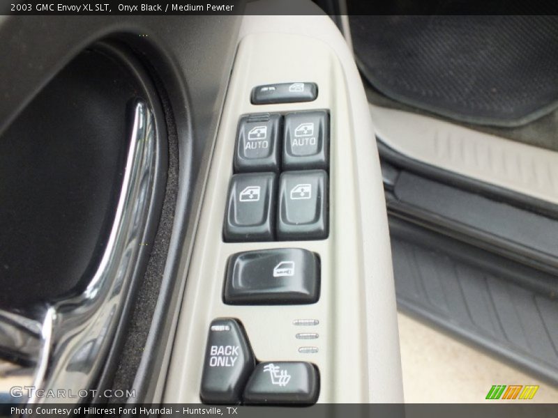 Controls of 2003 Envoy XL SLT