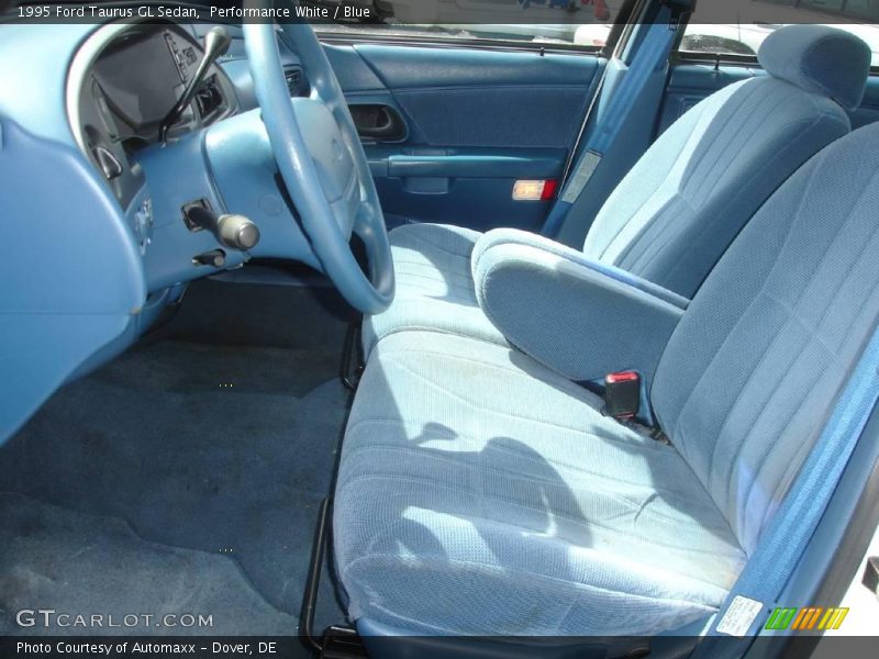Performance White / Blue 1995 Ford Taurus GL Sedan