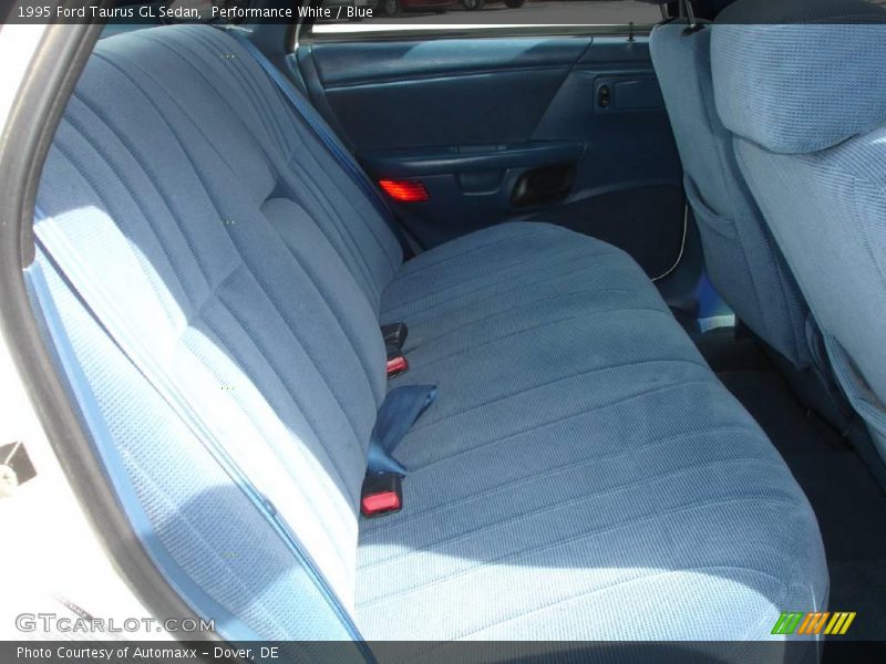 Performance White / Blue 1995 Ford Taurus GL Sedan