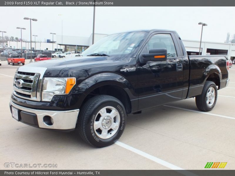 Front 3/4 View of 2009 F150 XLT Regular Cab