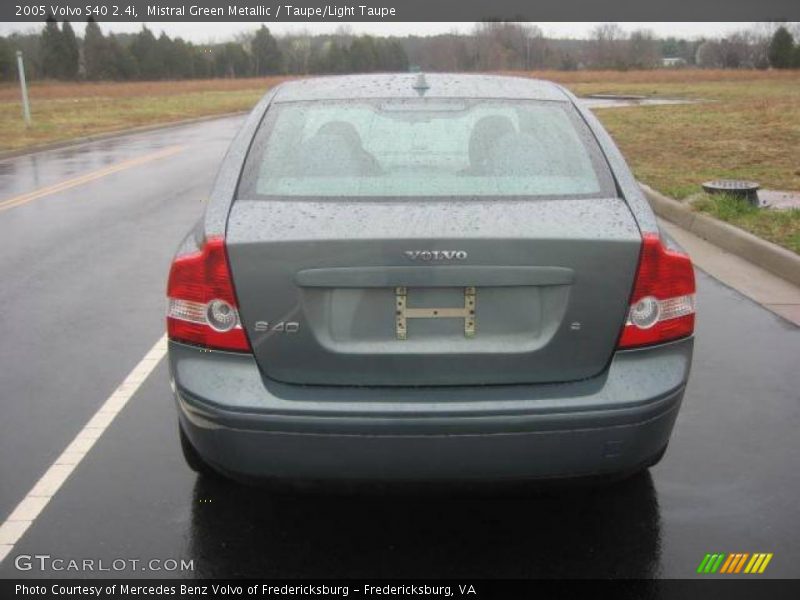 Mistral Green Metallic / Taupe/Light Taupe 2005 Volvo S40 2.4i