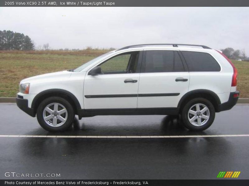 Ice White / Taupe/Light Taupe 2005 Volvo XC90 2.5T AWD