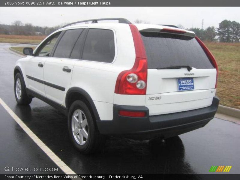 Ice White / Taupe/Light Taupe 2005 Volvo XC90 2.5T AWD