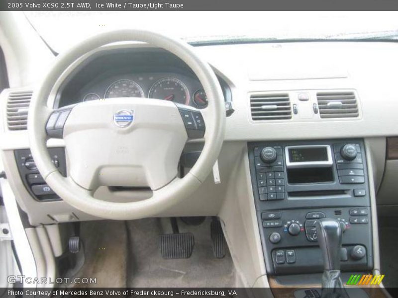 Ice White / Taupe/Light Taupe 2005 Volvo XC90 2.5T AWD