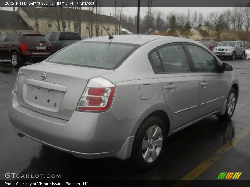 Brilliant Silver / Charcoal 2009 Nissan Sentra 2.0