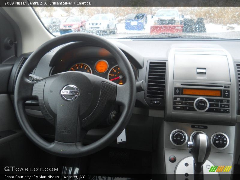 Brilliant Silver / Charcoal 2009 Nissan Sentra 2.0