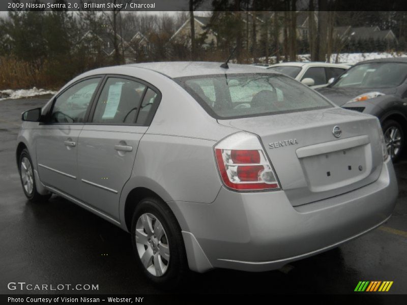 Brilliant Silver / Charcoal 2009 Nissan Sentra 2.0