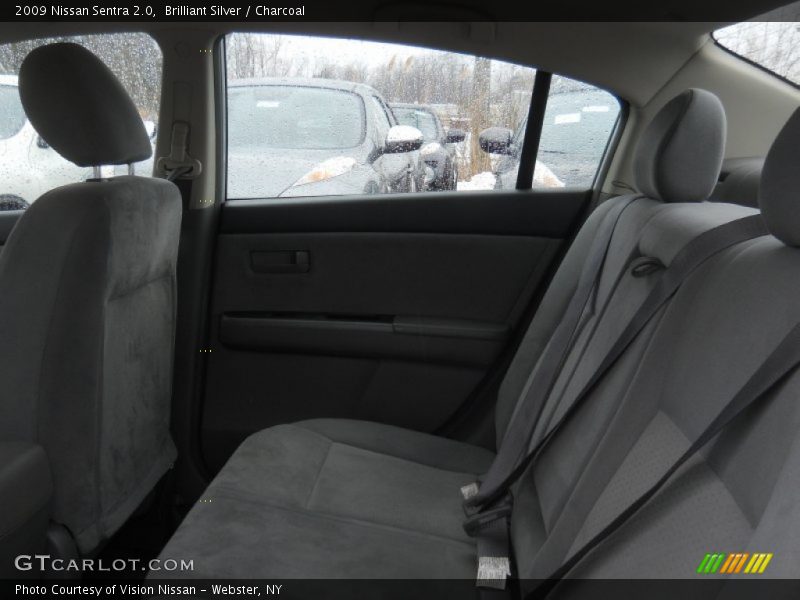 Brilliant Silver / Charcoal 2009 Nissan Sentra 2.0