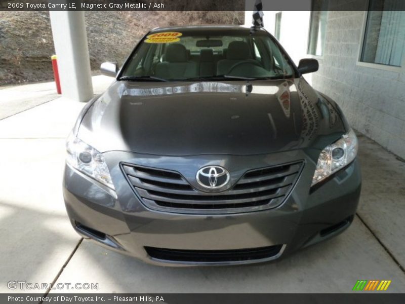 Magnetic Gray Metallic / Ash 2009 Toyota Camry LE