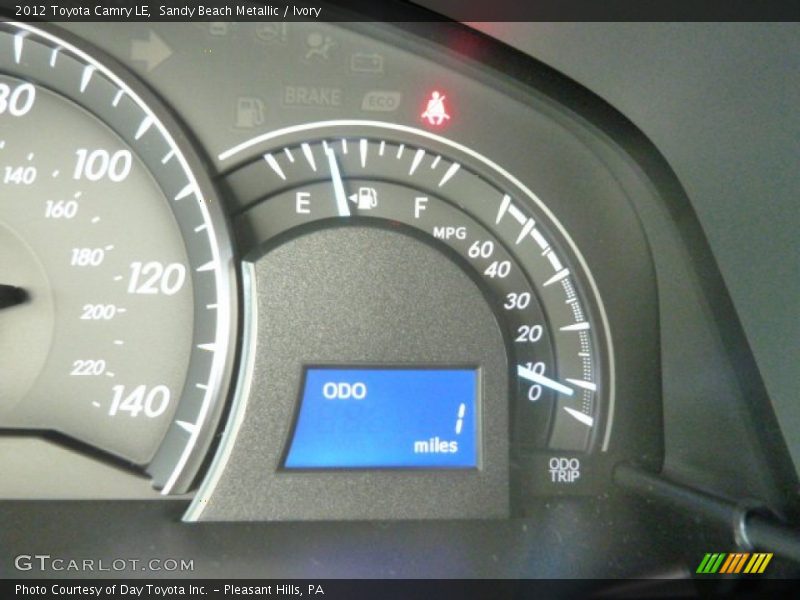 Sandy Beach Metallic / Ivory 2012 Toyota Camry LE