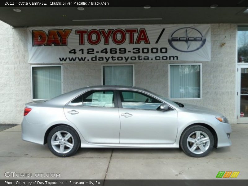 Classic Silver Metallic / Black/Ash 2012 Toyota Camry SE