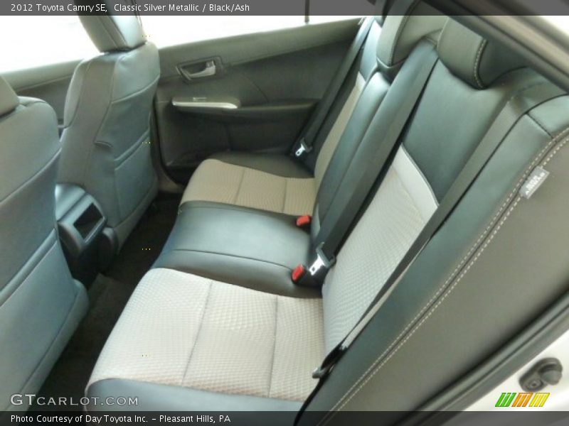 Classic Silver Metallic / Black/Ash 2012 Toyota Camry SE