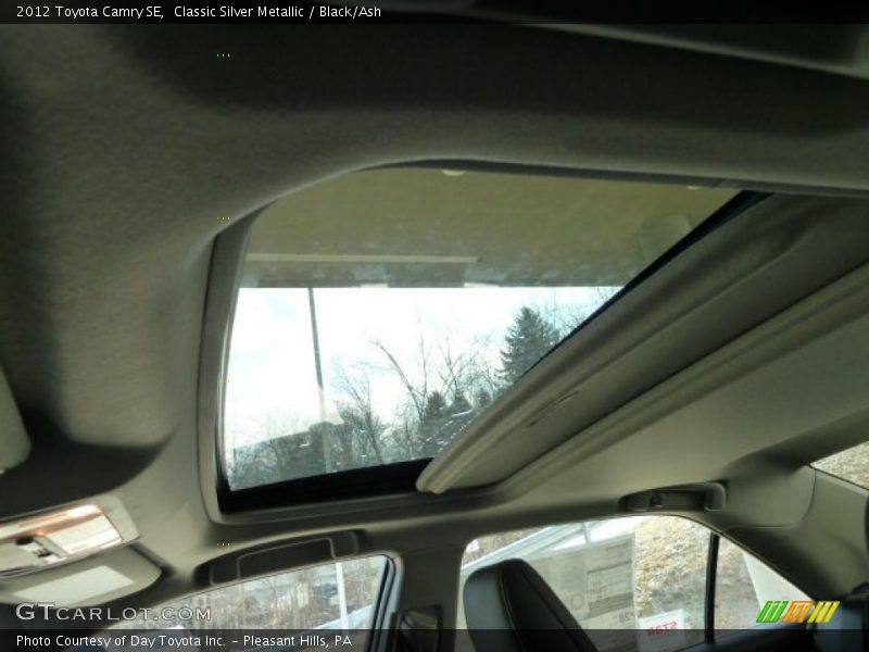 Classic Silver Metallic / Black/Ash 2012 Toyota Camry SE