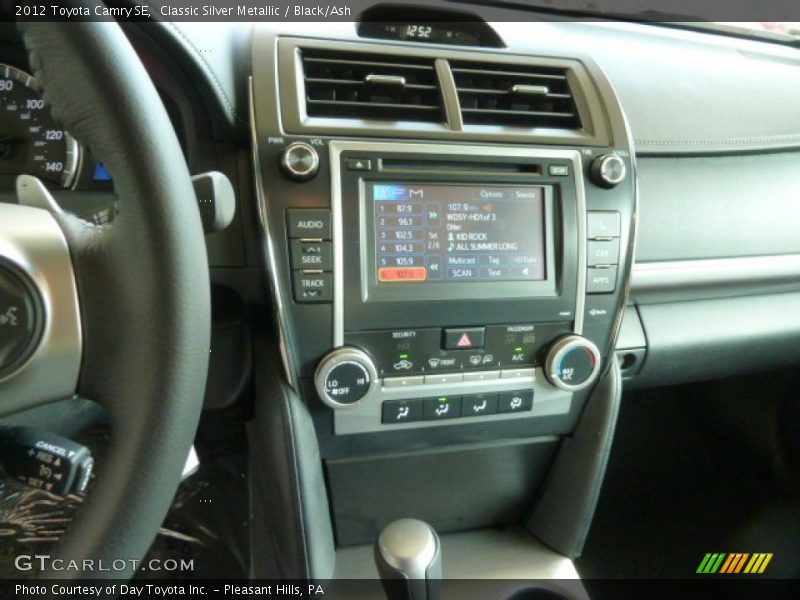 Classic Silver Metallic / Black/Ash 2012 Toyota Camry SE