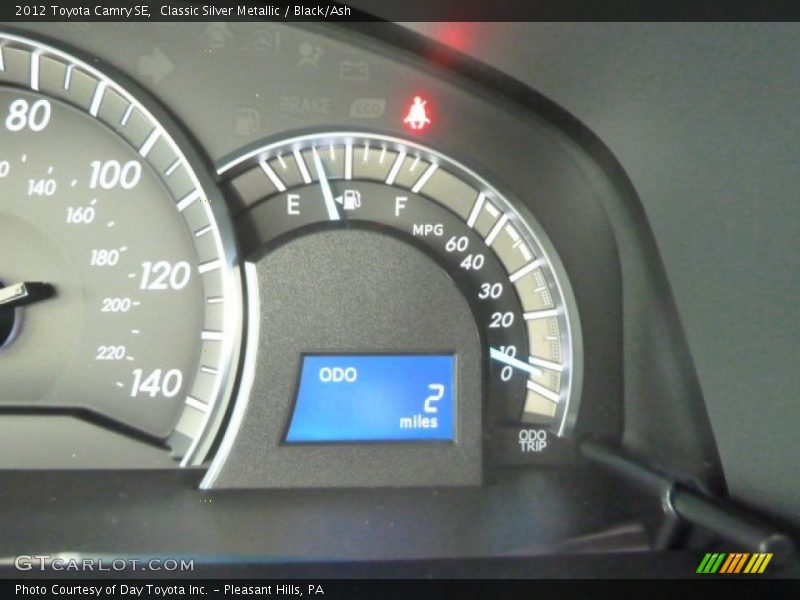 Classic Silver Metallic / Black/Ash 2012 Toyota Camry SE